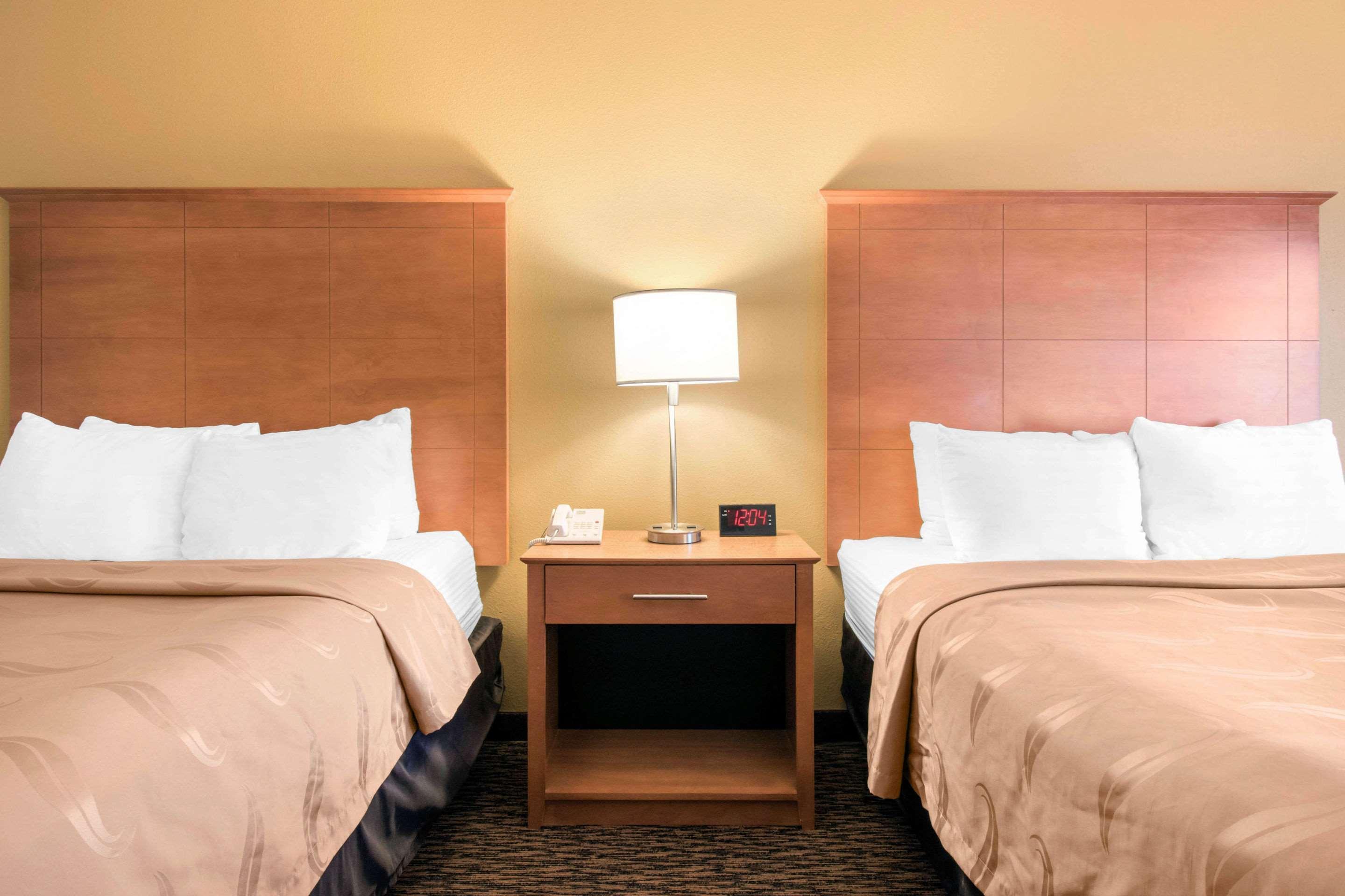 Clarion Hotel & Suites University-Shippensburg Dış mekan fotoğraf