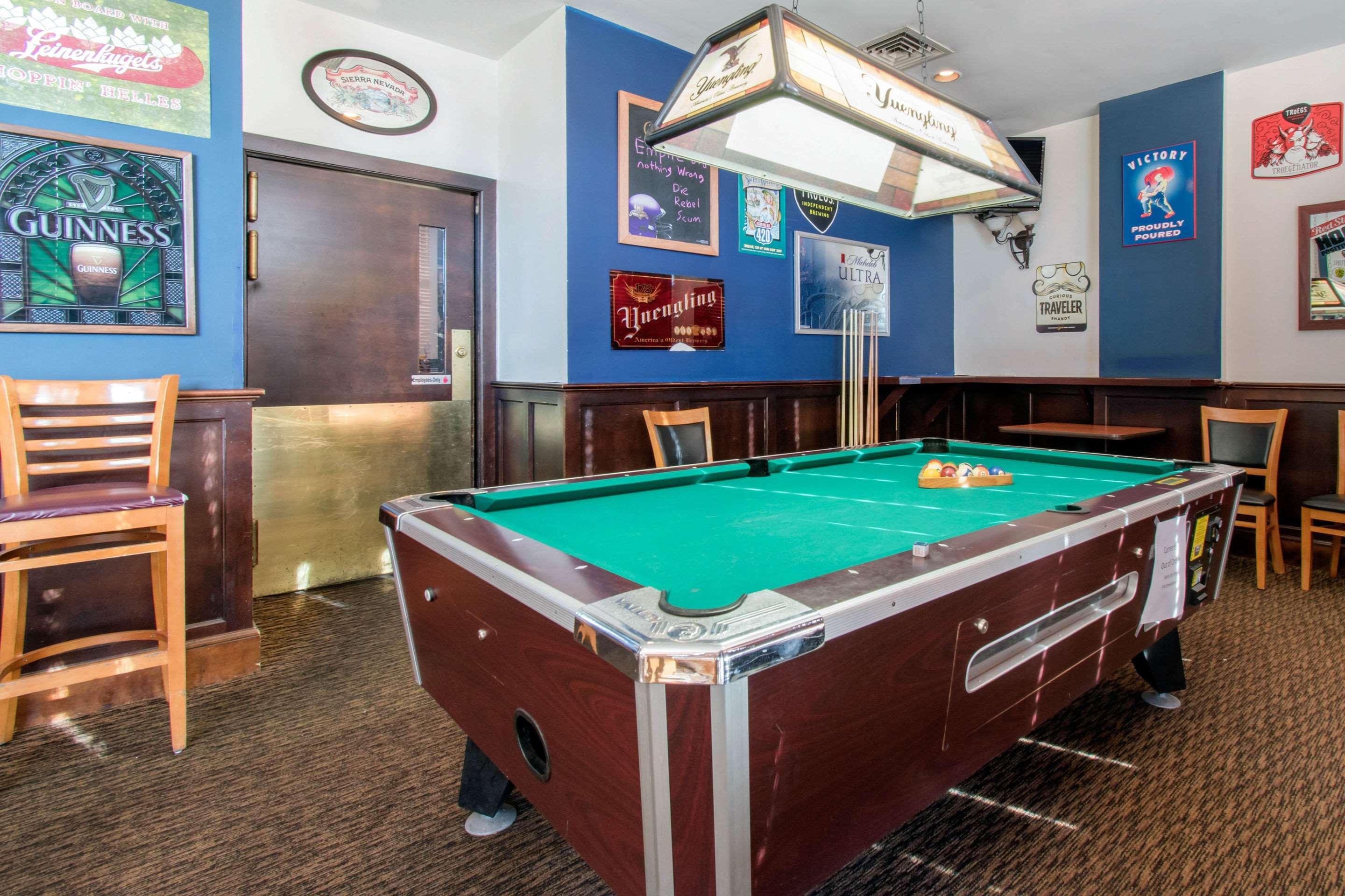Clarion Hotel & Suites University-Shippensburg Dış mekan fotoğraf