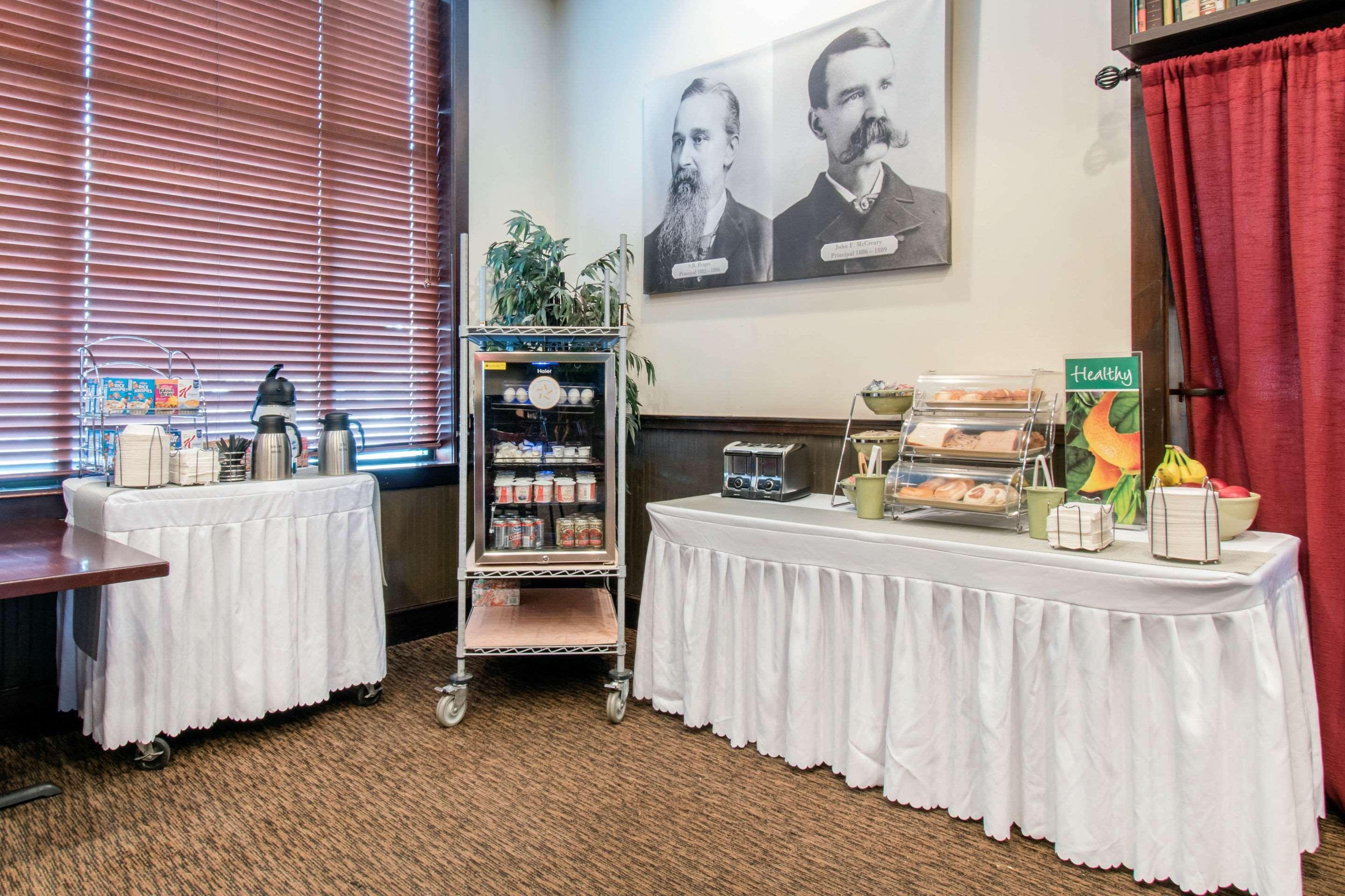 Clarion Hotel & Suites University-Shippensburg Dış mekan fotoğraf