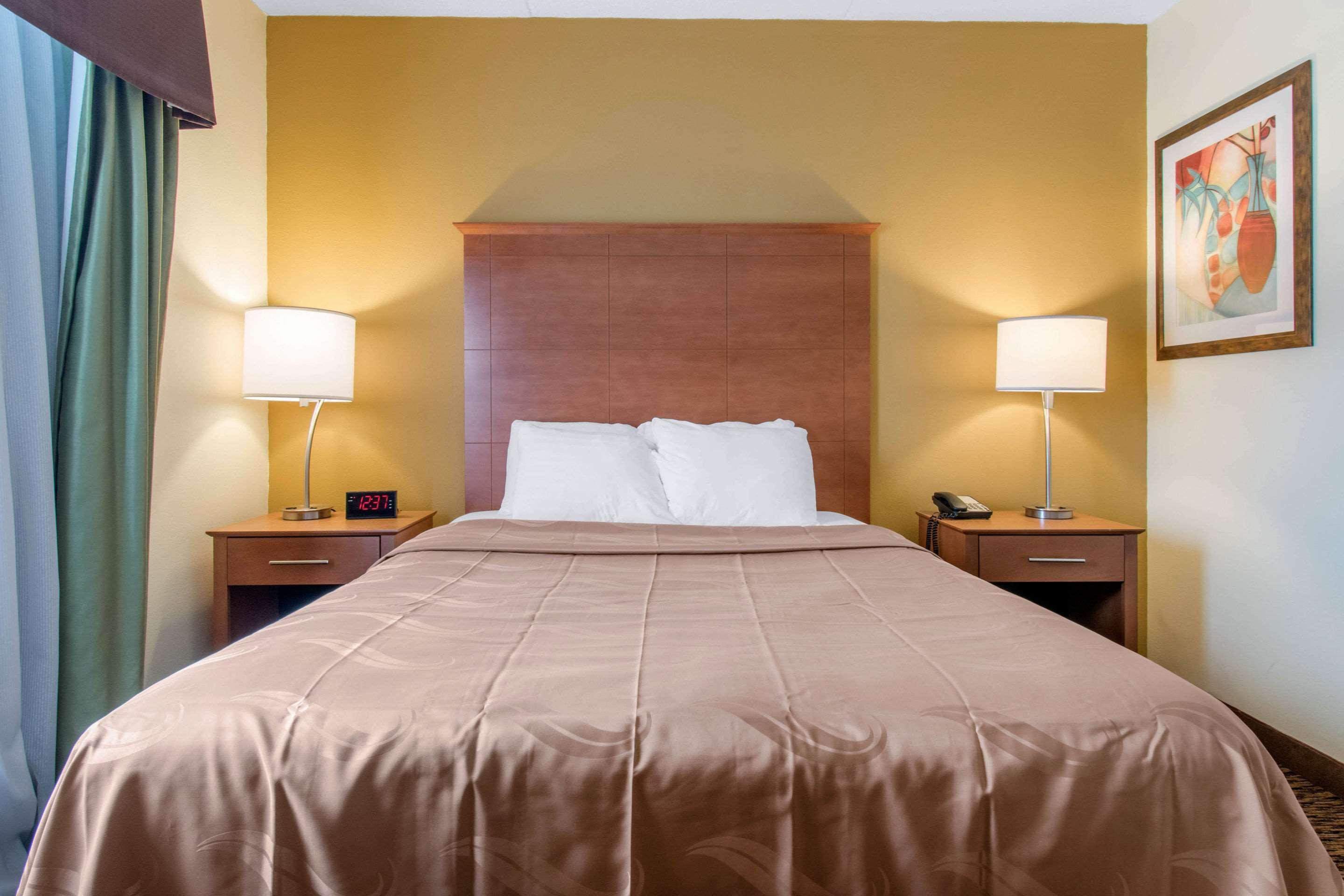 Clarion Hotel & Suites University-Shippensburg Dış mekan fotoğraf