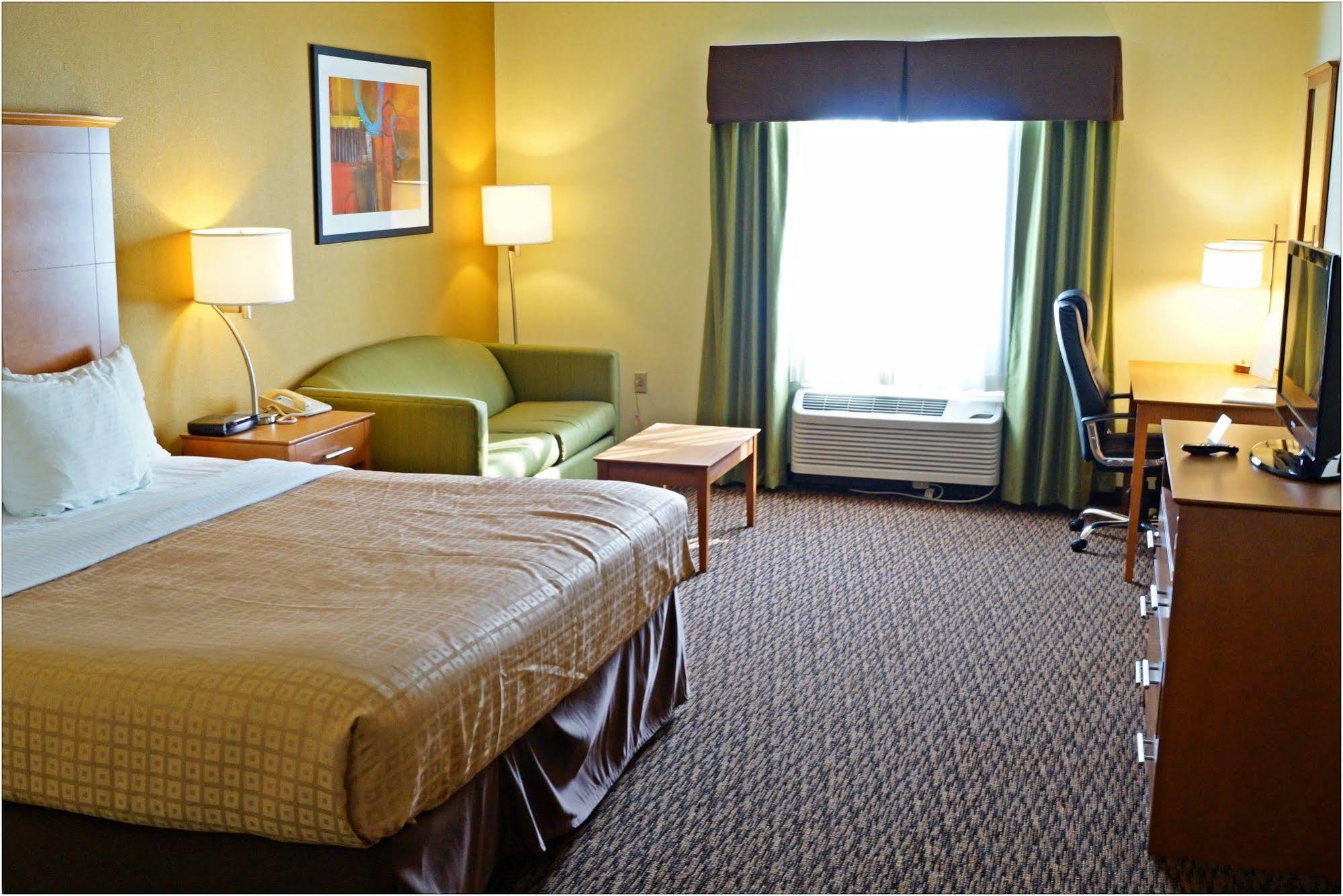 Clarion Hotel & Suites University-Shippensburg Dış mekan fotoğraf